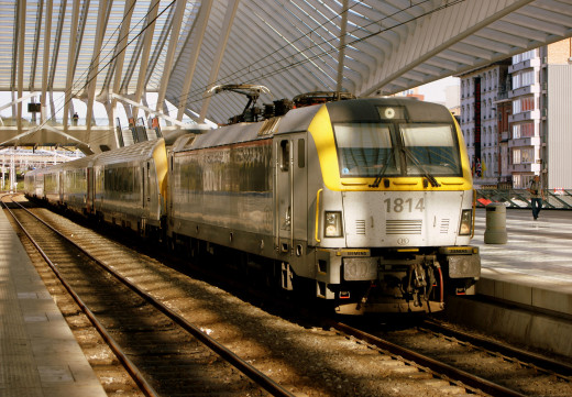 895841 (a): :2048x1421